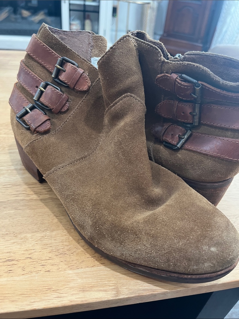 UGG Women’s Volta Brown Suede Zip Ankle Boot